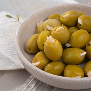 Badem Dolgulu Yeşil Zeytin