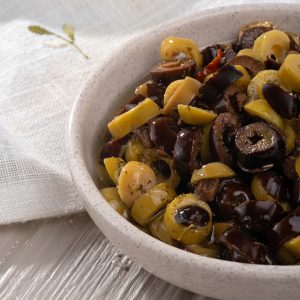 Zeytin Salatası
